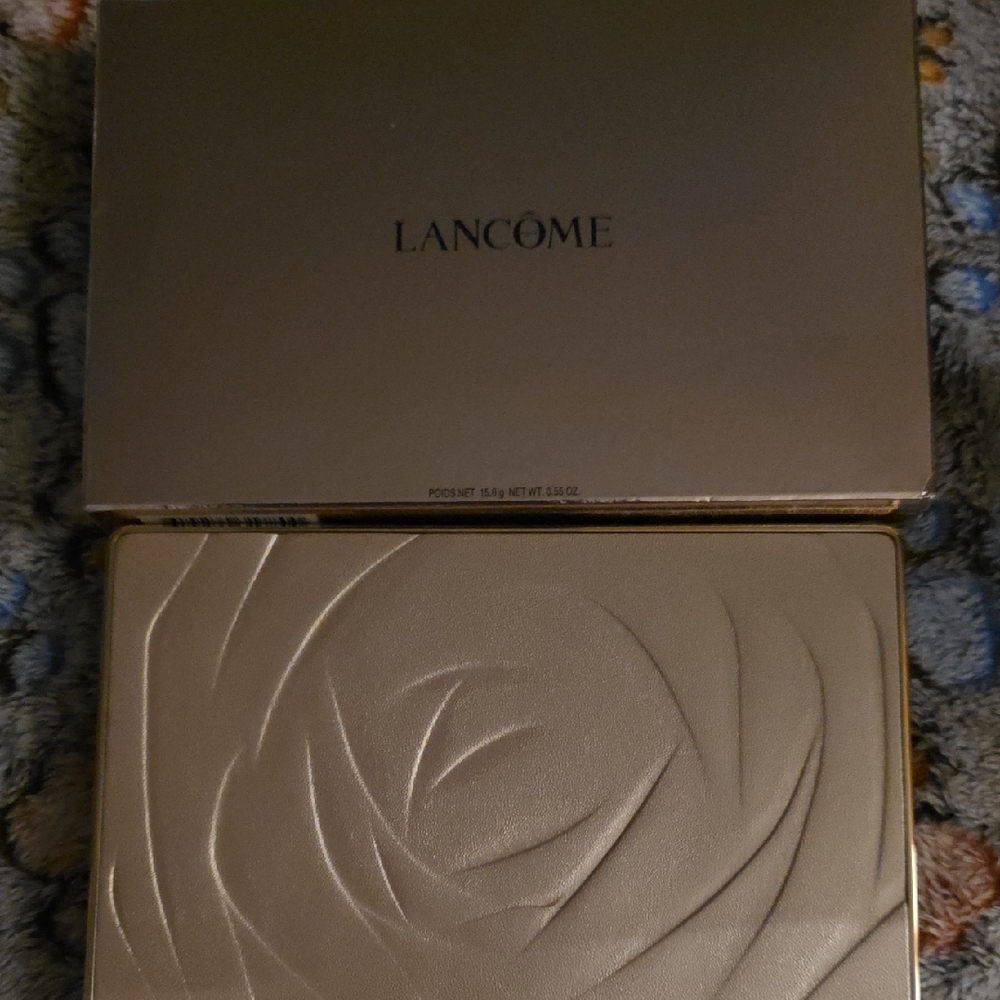 Lancôme Rose Embossed Face Palette - Shimmery Champagne